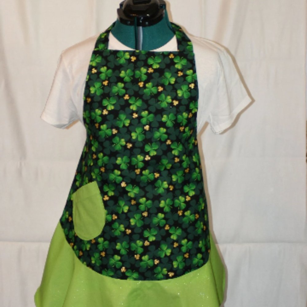 Shamrock apron
